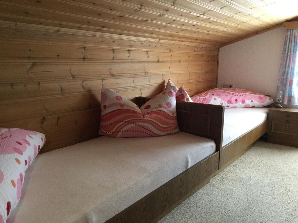 Haus Bergheimat Apartment Капл Стая снимка